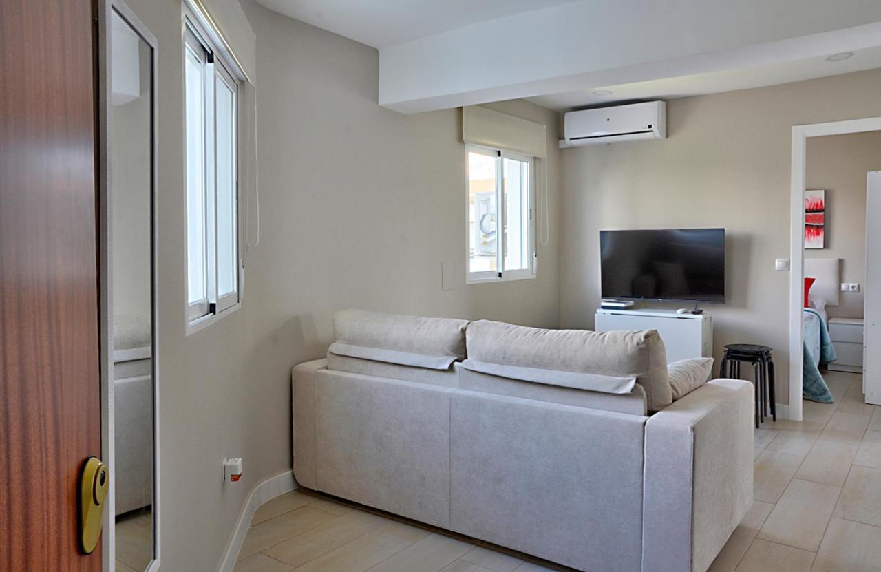 Apartamento De Dos Dormitorios En La Macarena Apartamento